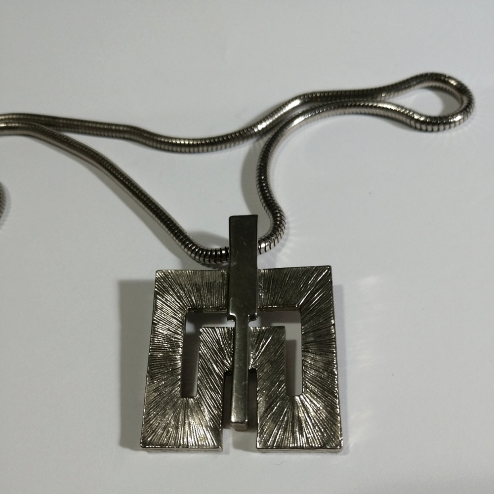 Brighton Designer Vintage Pendant Necklace EUC